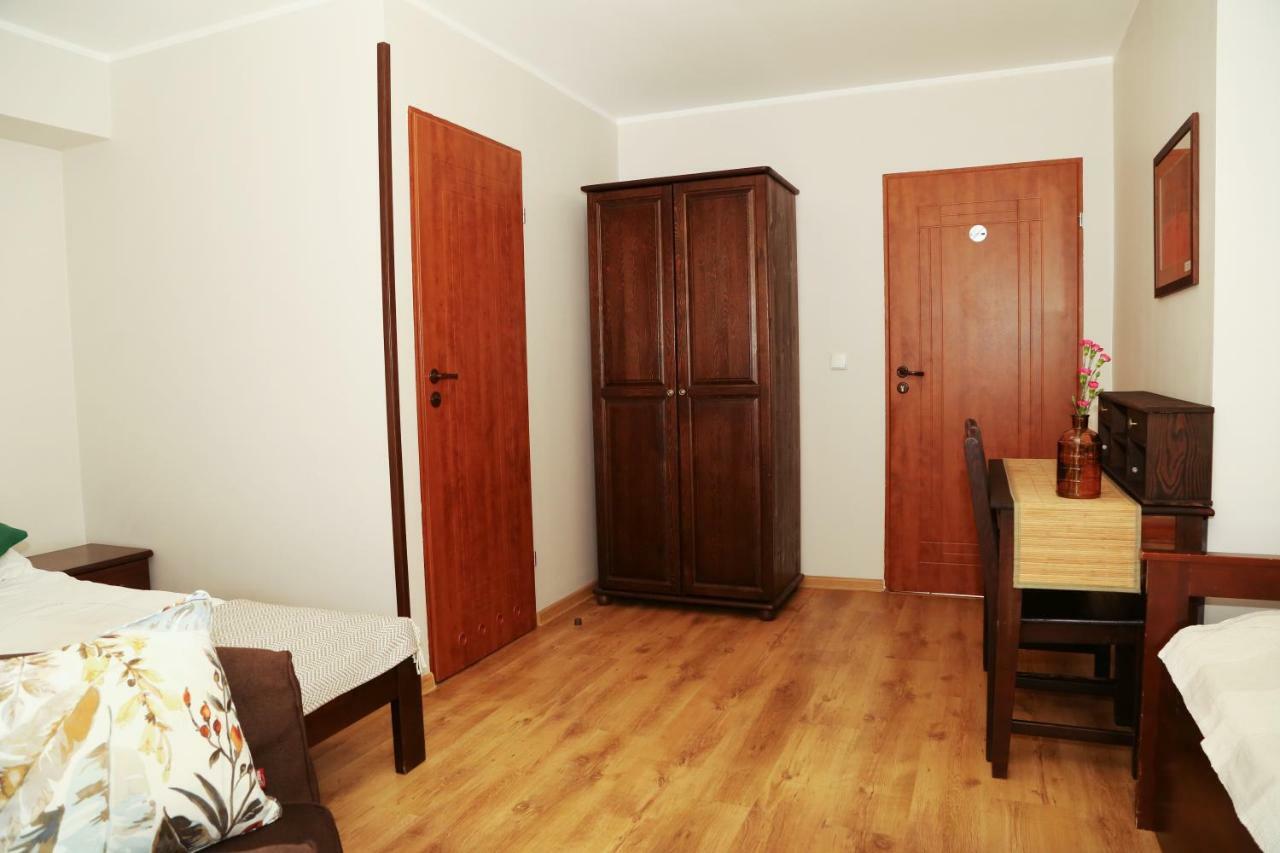4 Strony Swiata Pokoje I Apartamenty Дзвиржино Екстериор снимка